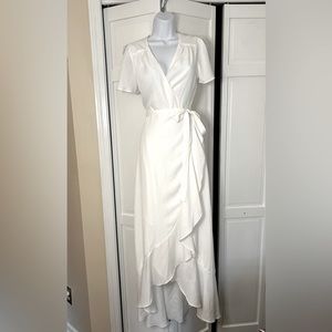 Lulu’s Heart of Marigold wrap white maxi dress lined size small like new